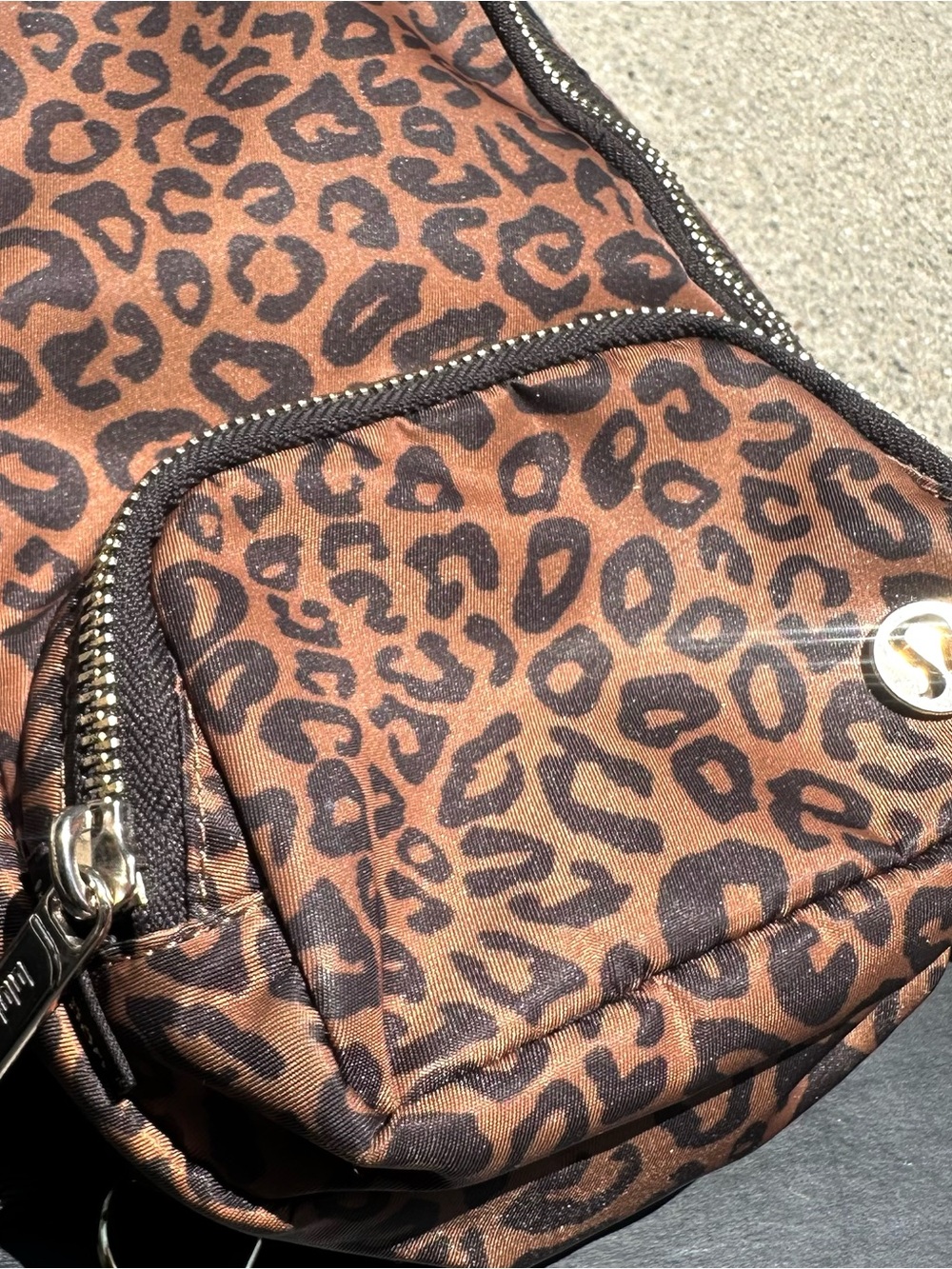 lululemon athletica Everywhere Small Sling Bag 2L Leopard Print Gold Hardware - Picture 5 of 14